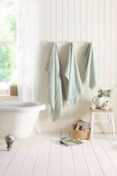 Dreams & Drapes 'Popcorn Check' Jacquard Towel in Green - Size: Bath Sheet - thumbnail 2