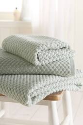 Dreams & Drapes 'Popcorn Check' Jacquard Towel in Green - Size: Bath Sheet - thumbnail 3