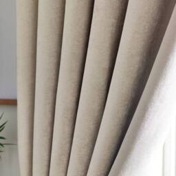 Luxury Living Chenille Blackout Eyelet Curtains Thermal Triple Weave Pair in Cream - Size: 168 cm width x 183 cm drop - thumbnail 4