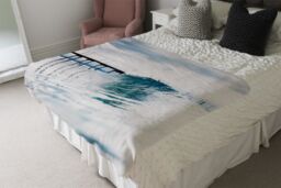 Benjamin Tate Design Ocean ideal wave in ocean. Breaking blue waves Designer Blanket in Natural - Size: 120 cm x 150 cm - thumbnail 4