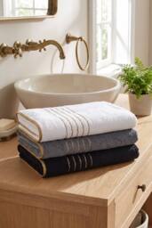 Living and Home 3-Pack Soft Bath Towels with Gold Lines - thumbnail 1