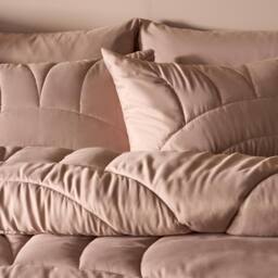 OHS Quilted Arches Coverless 7.5 TOG Duvet Bedding Set in Light Brown - Size: Double - thumbnail 3