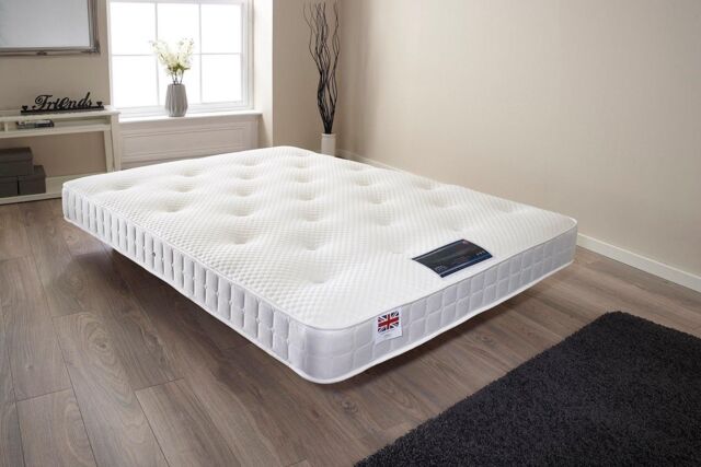 Somnior Coolblue Sprung Memory Tufted Mattress in White - Size: Small Double - image 1