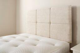 Somnior Coolblue Sprung Memory Tufted Mattress in White - Size: Small Double - thumbnail 5
