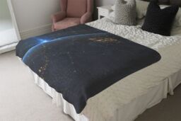 Benjamin Tate Design Connection Lines Around Earth Globe Blanket in Natural - Size: 120 cm x 150 cm - thumbnail 3