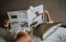 Silk Addict 100% Mulberry Silk Pillowcase - Navy in Olive - Size: Standard Pillow Case - thumbnail 3