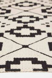 Homescapes Reva Black & White Cotton Geometric Rug - Size: 120 cm x 170 cm - thumbnail 4