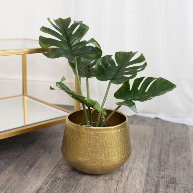 Melody Maison Medium Round Gold Patterned Planter in Metallic Gold - image 1