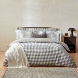 Yard Barton Gingham Check Reversible Duvet Cover Set in Grey - Size: King
