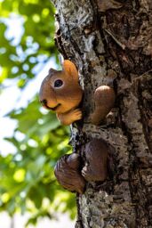 Marco Paul Squirrel Tree Peeker Resin Ornaments in Orange - thumbnail 6