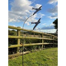 Poppyforge Double Spitfire Garden Art - Bare Metal/Ready to Rust - W37 x H133 cm in Black - thumbnail 2