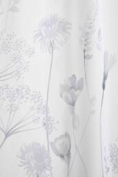 Catherine Lansfield 'Meadowsweet Floral' Voile Curtain Panel in White - Size: 140 cm width x 229 cm drop - thumbnail 3