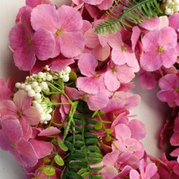 Leaf Artificial Pink Floral Blossom Wreath 40cm - thumbnail 2