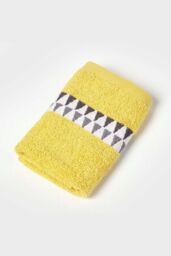 Homescapes Geometric 100% Cotton Towel in Yellow - Size: Bath Sheet - thumbnail 2