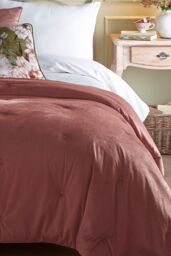 Appletree 'Austell' Velvet Bedspread in Pink - thumbnail 2