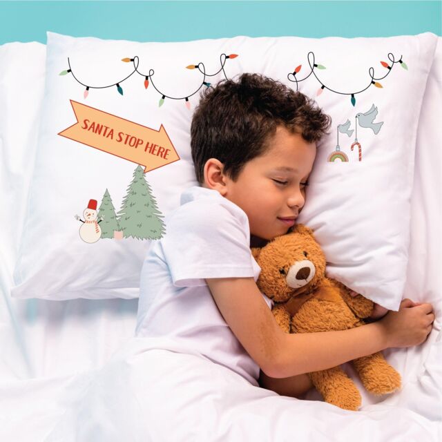 The Alphabet Gift Shop Santa Stop Here Pillowcase in White - Size: King Pillow Case
