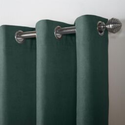 Luxury Living Velvet Chenille Eyelet Curtains Ready Made Pair in Green - Size: 142 cm width x 137 cm drop - thumbnail 6