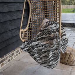 Benjamin Tate Design Grunged Stripes Blanket in Natural - Size: 120 cm x 150 cm - thumbnail 4