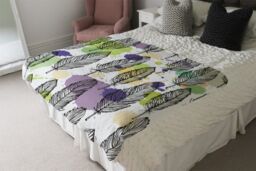 Benjamin Tate Design Spotted Coloured Feather Blanket in Natural - Size: 120 cm x 150 cm - thumbnail 3