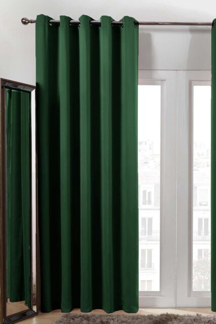 OHS Pair of Thermal Ready Made Eyelet Blackout Curtains in Dark Green - Size: 167 cm width x 228 cm drop - image 1