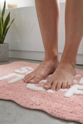 Mooky Mats Shake It Off-Slogan Scalloped Bath Mat in Pink - thumbnail 3