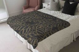 Benjamin Tate Design Lined Flower Print Blanket in Natural - Size: 120 cm x 150 cm - thumbnail 3