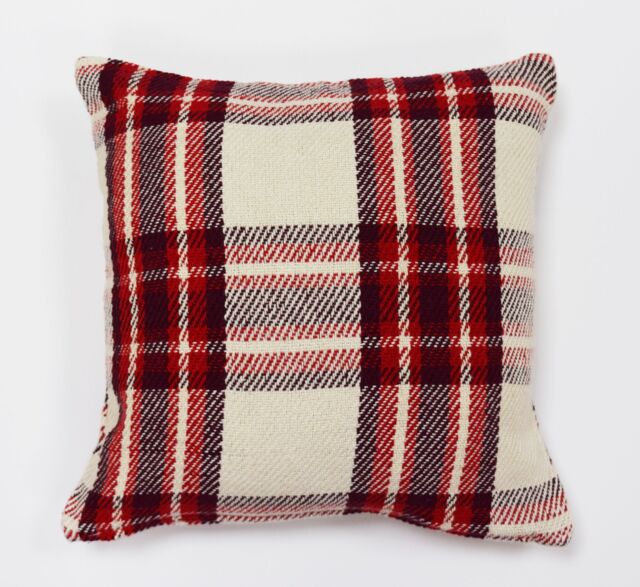 Rapport Home Highland Check Cushion Cover (43x43 cm) in Red - Size: 43 cm x 43 cm - image 1