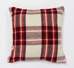 Rapport Home Highland Check Cushion Cover (43x43 cm) in Red - Size: 43 cm x 43 cm - thumbnail 1