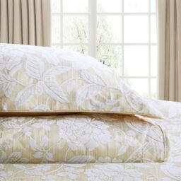 Sanderson 'Pyramus' Cotton Quilted Throw in Gold - thumbnail 3