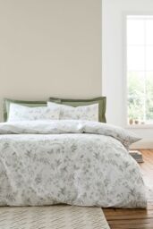 Bianca Thea Floral 200 Thread Count Cotton Reversible Duvet Cover Set in Green - Size: Double - thumbnail 1