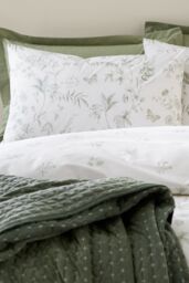 Bianca Thea Floral 200 Thread Count Cotton Reversible Duvet Cover Set in Green - Size: Double - thumbnail 2
