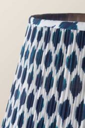 ValueLights Morrigan Ikat Pleated Shade Scallop Shelf Cream Wood Tripod Floor Lamp in Bright Blue - thumbnail 4