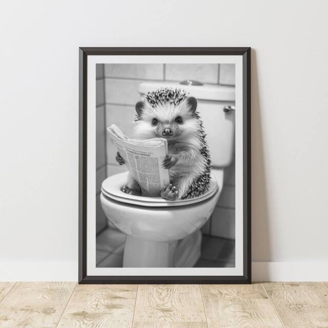 60 SECOND MAKEOVER Hedgehog On The Toilet Animal Print - Size: A4 - image 1