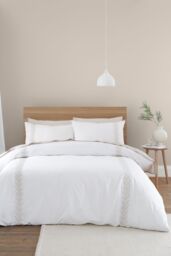Bianca 'Embroidery Leaf ' 180 Thread Count Cotton Duvet Cover Set in Natural - Size: King - thumbnail 1