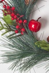 Homescapes Red Apple & Berries Christmas Wreath in Green - thumbnail 2