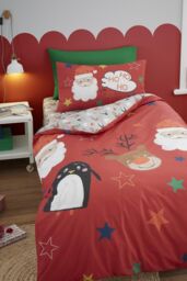 Bedlam 'Ho Ho Ho' Festive Print Duvet Cover Set in Red - Size: Single - thumbnail 1
