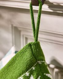 Dibor Set of 4 Green Santa Hats Chunky Knit Xmas Gift Christmas Stocking - Size: 4 Pack - thumbnail 5
