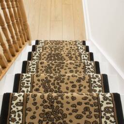 runrug Stair Runner Carpet for Staircases - Soft & Comfy, 9mm - 'Leopard' in White - Size: 70 cm x 510 cm - thumbnail 3