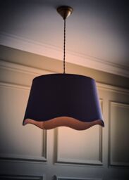 ValueLights Mabel Linen Large 30cm Scallop Edge with Trim Lamp Shade with Bulb in Navy - thumbnail 2
