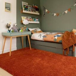 Kukoon Machine Washable Shaggy Rug Luxury Pile Terracotta Bedroom Mat in Burnt Orange - Size: 160 cm x 230 cm - thumbnail 2