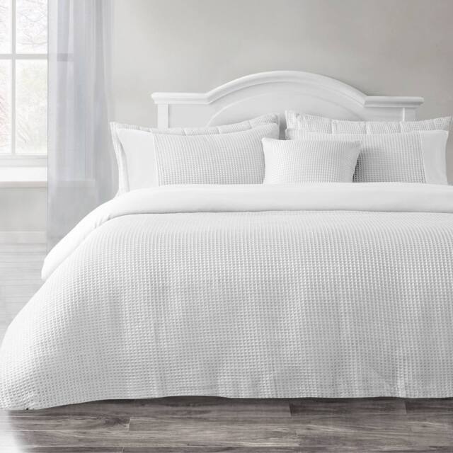 Velosso Waffle Weave Duvet Cover Set - Textured Pillowcase, Button Enclosure in White - Size: Super King