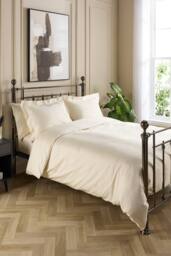 Hotel Pure Luxury 4 Star Duvet Cover Set in Cream - Size: Double - thumbnail 2