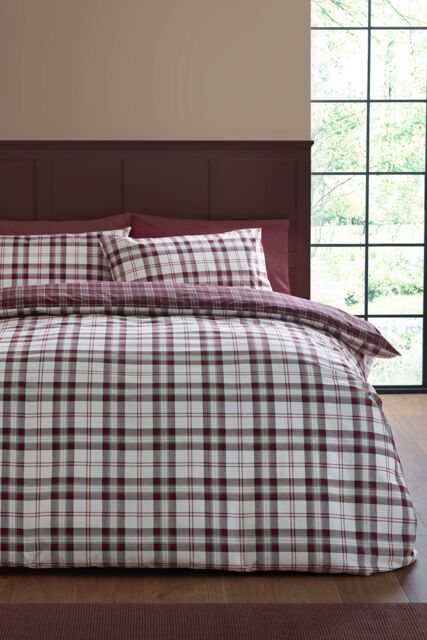 Catherine Lansfield 'Kelso Check' Reversible Duvet Cover Set in Plum - Size: Double - image 1
