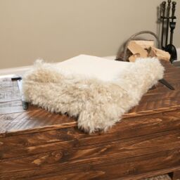 Native Natural Beige Linen Blanket Sheepskin Trim 140x180cm in Cream - Size: 140 cm x 180 cm - thumbnail 2