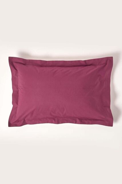 Homescapes Egyptian Cotton Oxford Pillowcase 200 TC, Standard Size in Plum - image 1