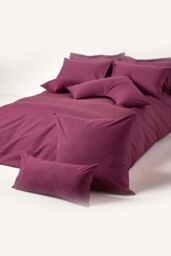 Homescapes Egyptian Cotton Oxford Pillowcase 200 TC, Standard Size in Plum - thumbnail 5