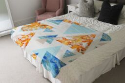Benjamin Tate Design Triangles With Maple Oak Leaves Marble Blanket in Natural - Size: 120 cm x 150 cm - thumbnail 3