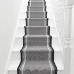 runrug Stair Runner Carpet - Reversible & Durable, 2mm - 'Geo' in Black - Size: 60 cm x 540 cm - thumbnail 3