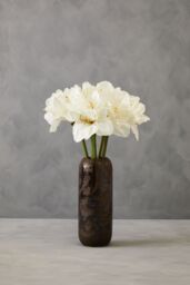 Orsina Fiori Amaryllis Stem - 72cm Ivory, Graceful Faux Flower With Soft Ivory Petals & Realistic Finish, Adds in White - thumbnail 2