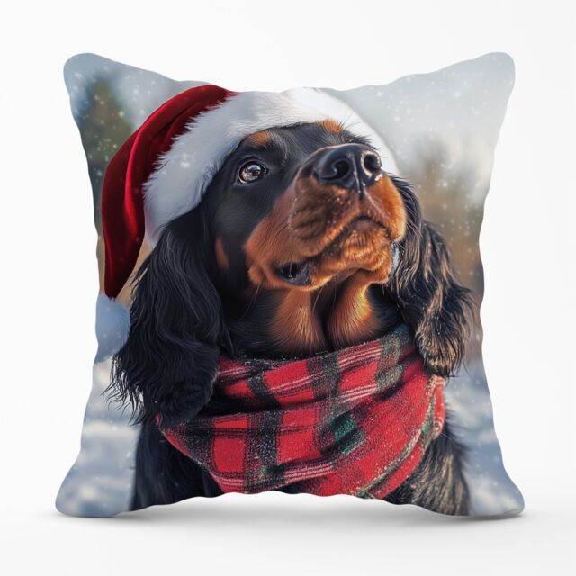 Warren Reed - Designer Christmas Gordon Setter Cushion in Black - Size: 45 cm x 45 cm - image 1